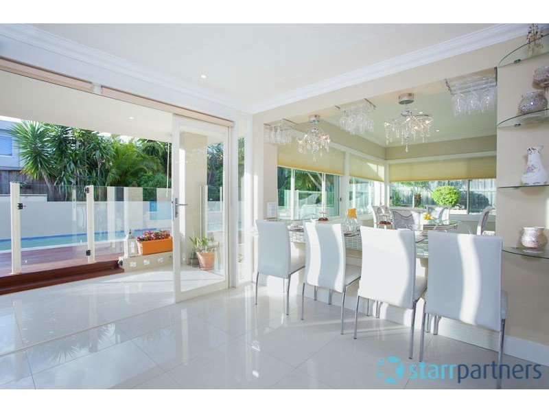 12 Pipersbrook Crescent, Bella Vista NSW 2153