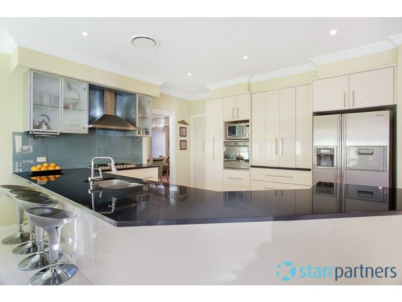 12 Pipersbrook Crescent, Bella Vista NSW 2153