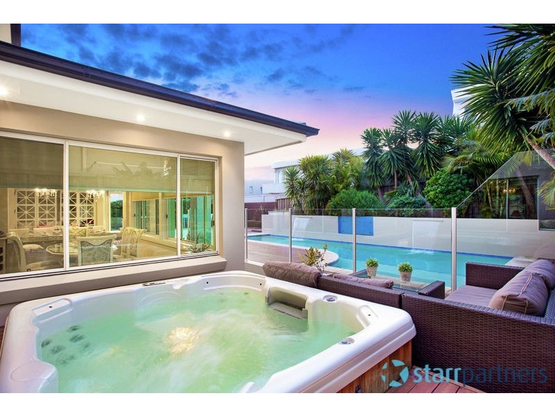 12 Pipersbrook Crescent, Bella Vista NSW 2153