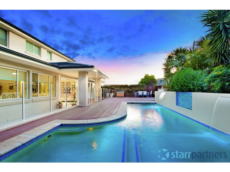 12 Pipersbrook Crescent, Bella Vista NSW 2153