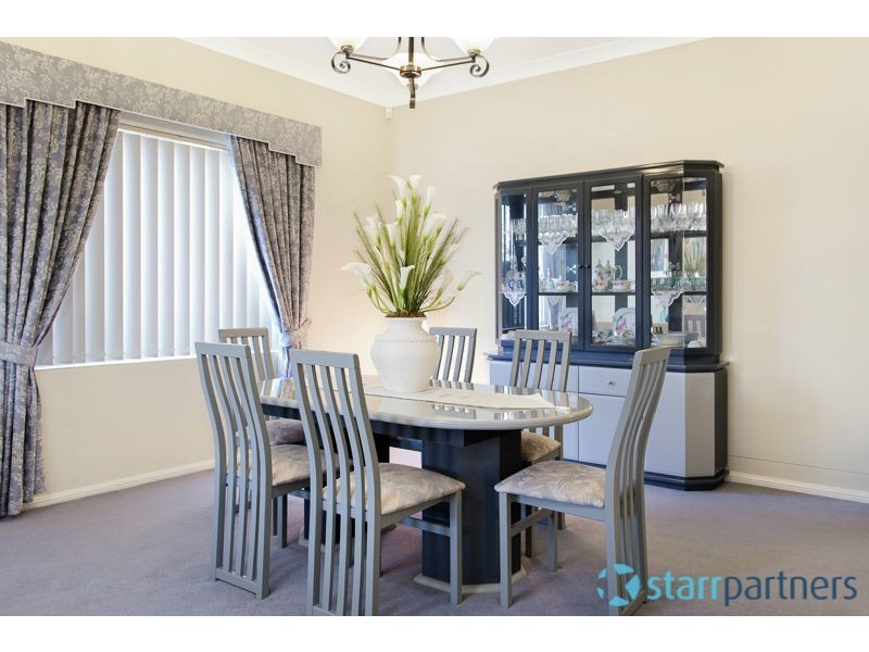 25 Pine Crescent, Bella Vista NSW 2153