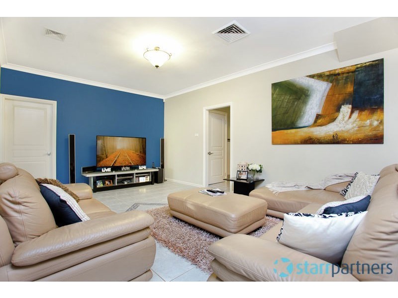 25 Pine Crescent, Bella Vista NSW 2153