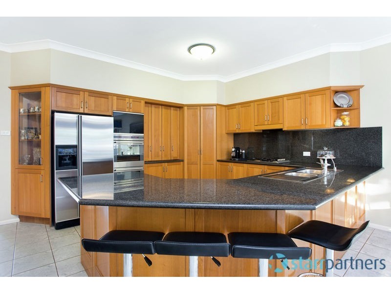 25 Pine Crescent, Bella Vista NSW 2153