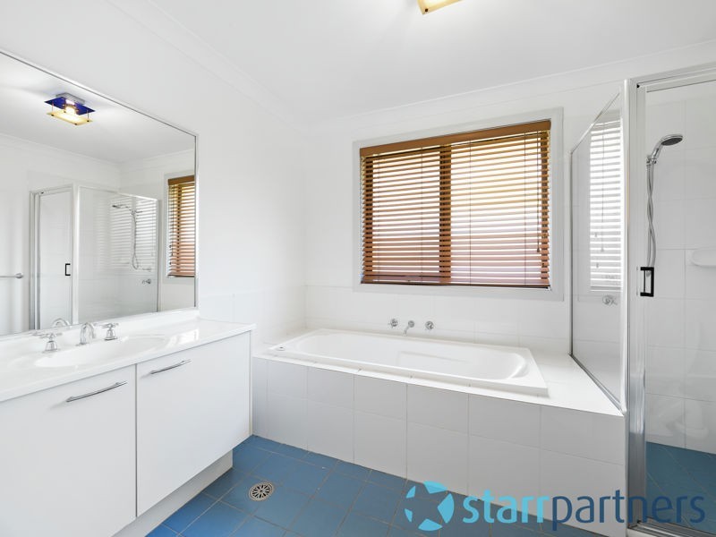 8 Rothbury Terrace, Stanhope Gardens NSW 2768