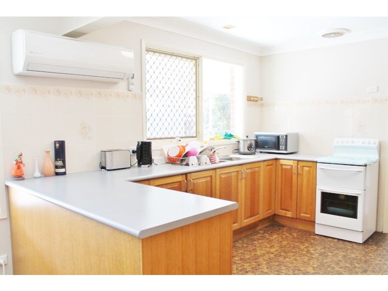 1 Sporing Avenue, Kings Langley NSW 2147
