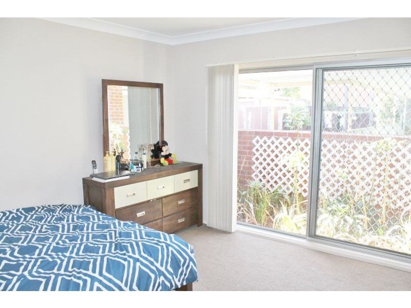 1 Sporing Avenue, Kings Langley NSW 2147