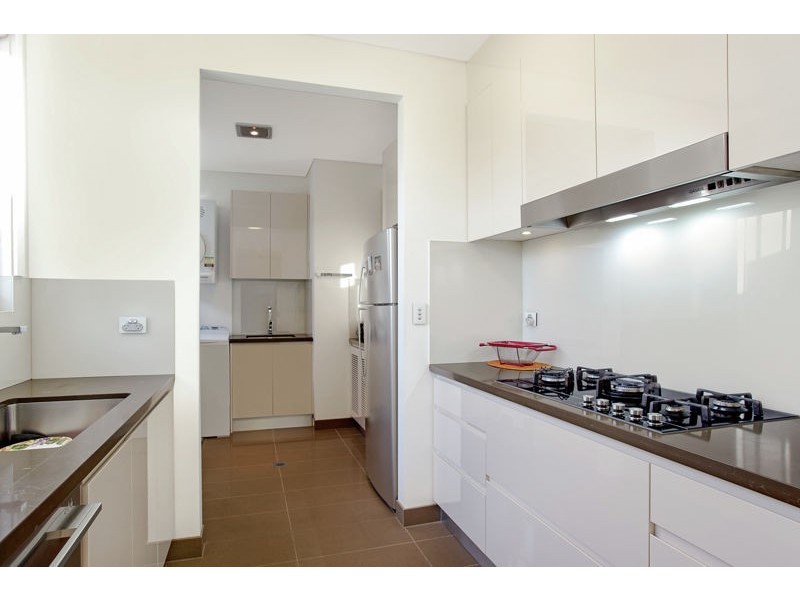 96 Edgewater Drive, Bella Vista NSW 2153