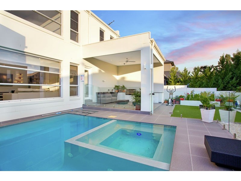 96 Edgewater Drive, Bella Vista NSW 2153