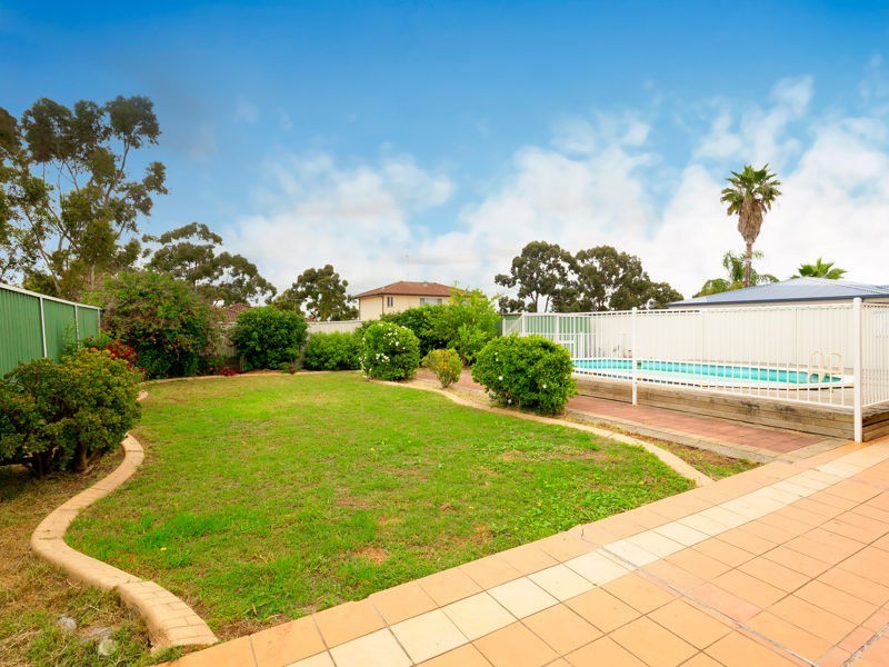 26 Hillview Place, Glendenning NSW 2761