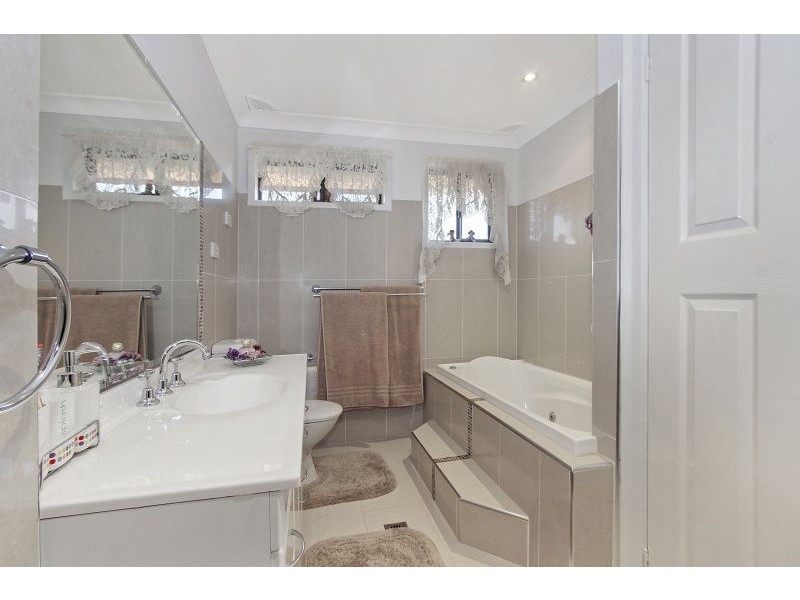 15 Raymond Street, Blacktown NSW 2148