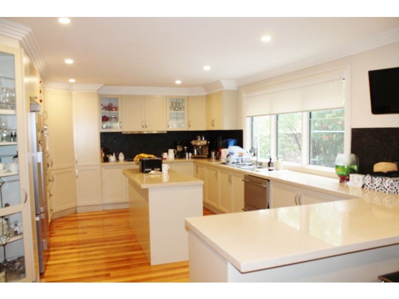 15 Mornington Avenue, Castle Hill NSW 2154
