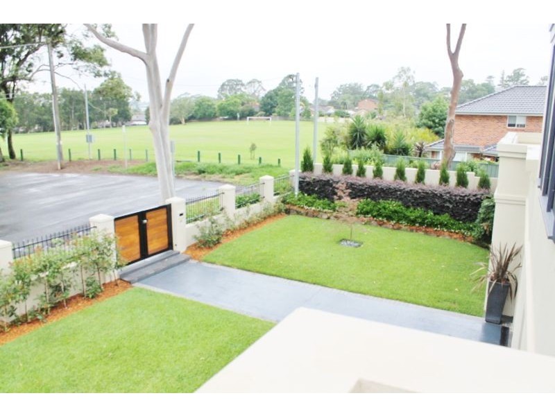 15 Mornington Avenue, Castle Hill NSW 2154