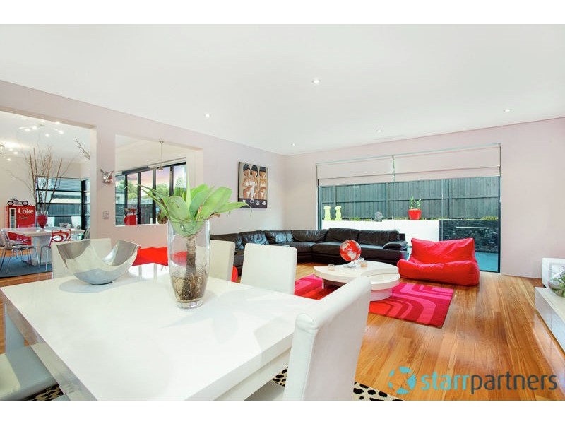 8 Bimbadgen place, Bella Vista NSW 2153