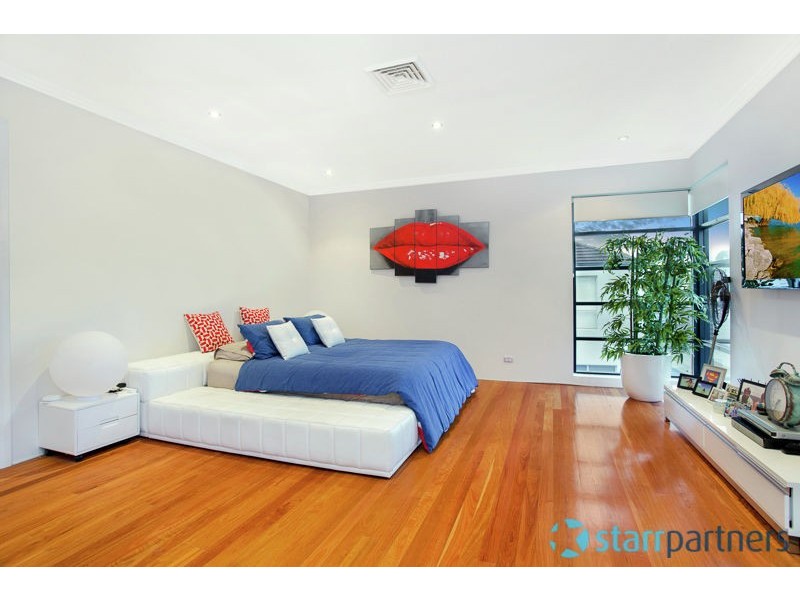 8 Bimbadgen place, Bella Vista NSW 2153