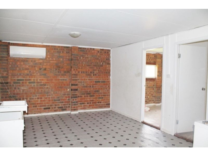 33 Commercial Road, Vineyard NSW 2765