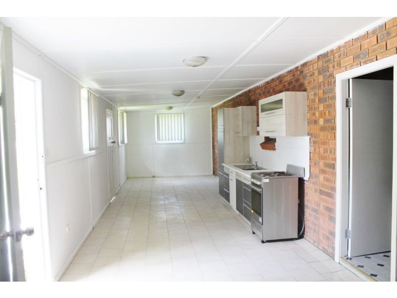 33 Commercial Road, Vineyard NSW 2765