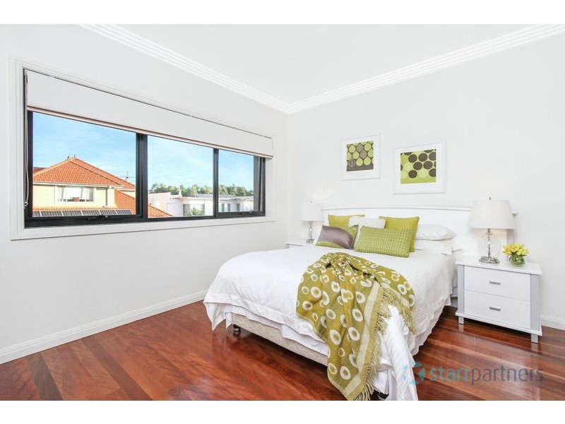20 Bimbadgen Place, Bella Vista NSW 2153