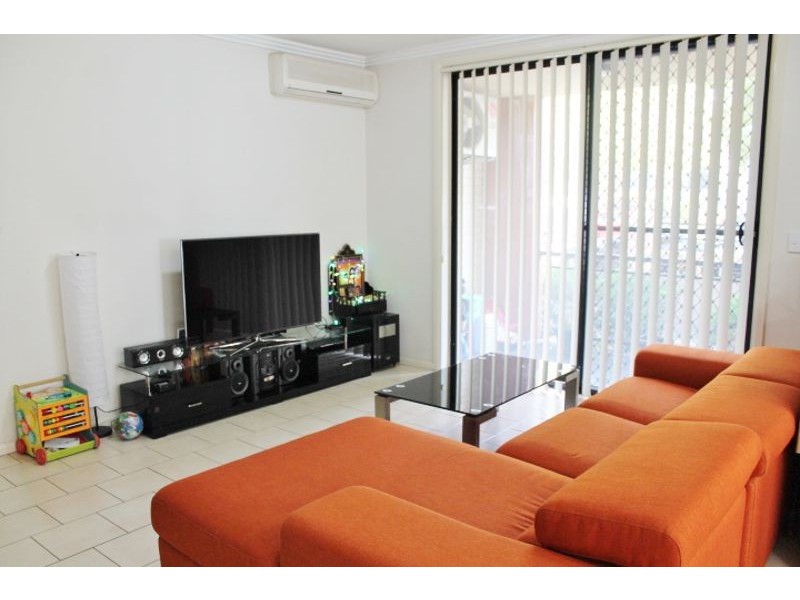 2/48 Memorial Avenue, Merrylands NSW 2160