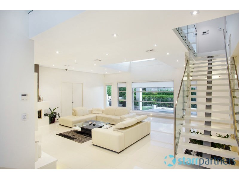 96 Edgewater Drive, Bella Vista NSW 2153