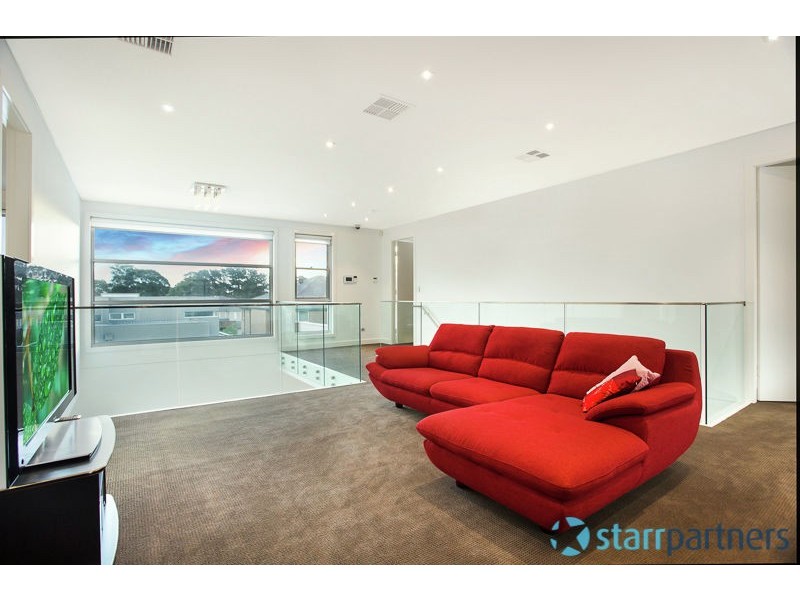 96 Edgewater Drive, Bella Vista NSW 2153