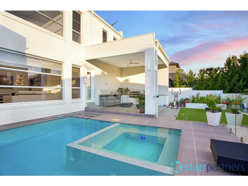 96 Edgewater Drive, Bella Vista NSW 2153