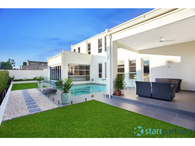 96 Edgewater Drive, Bella Vista NSW 2153