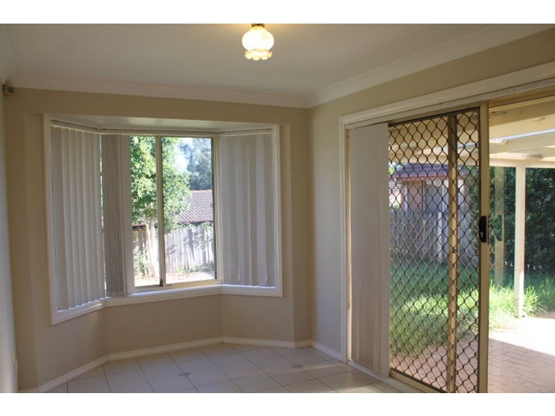 12 Nydeggar Avenue, Glenwood NSW 2768