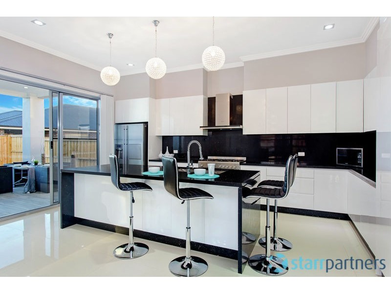 21 Oakhill Crescent, Colebee NSW 2761