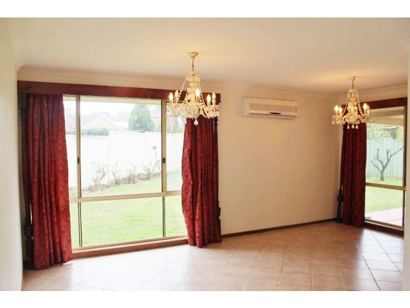 5 Kuta Place, Quakers Hill NSW 2763