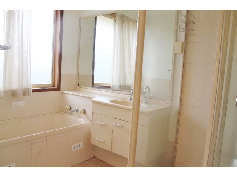 5 Kuta Place, Quakers Hill NSW 2763