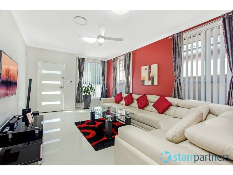 8 Spicebush Glade, Stanhope Gardens NSW 2768