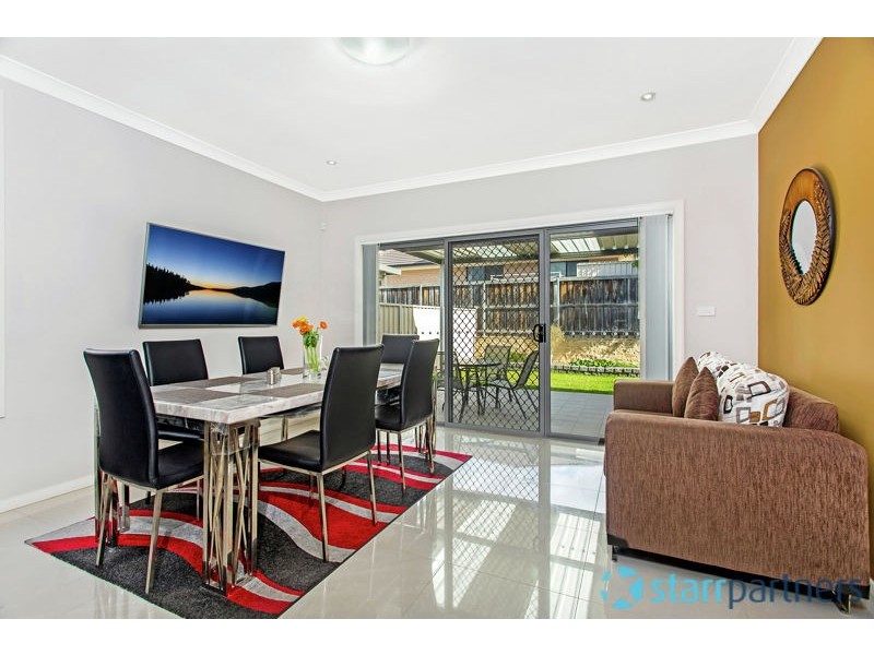 8 Spicebush Glade, Stanhope Gardens NSW 2768