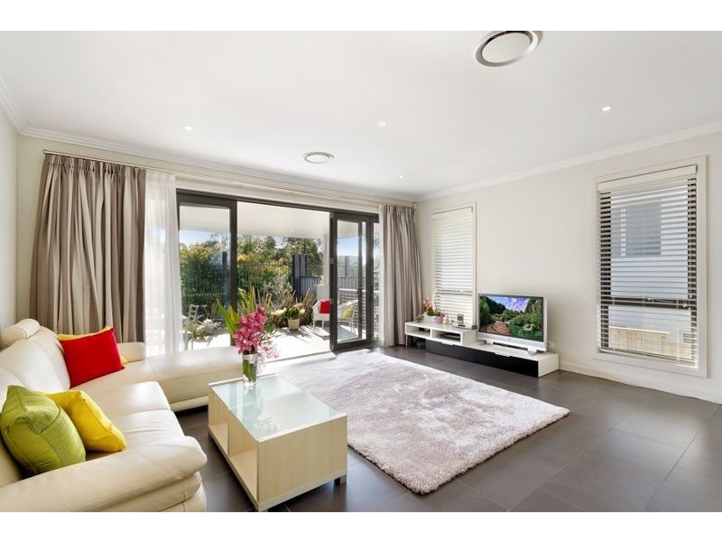 16 MacArthur Ridge Way, Bella Vista NSW 2153