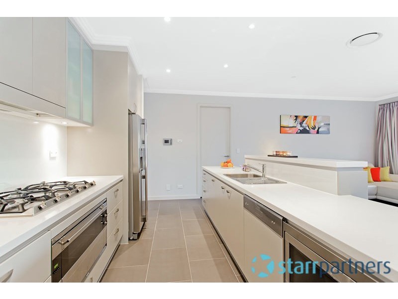 16 MacArthur Ridge Way, Bella Vista NSW 2153
