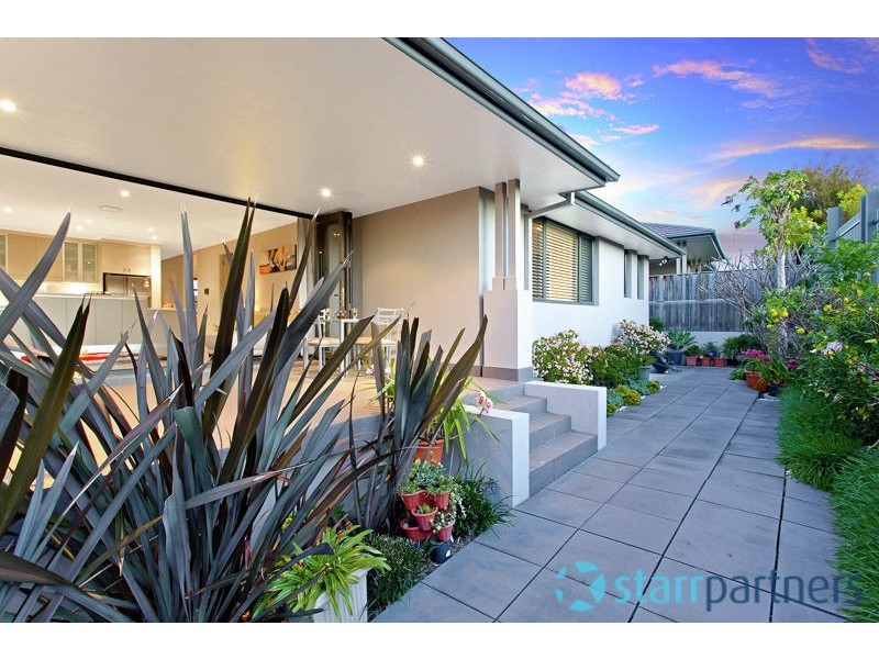 16 MacArthur Ridge Way, Bella Vista NSW 2153