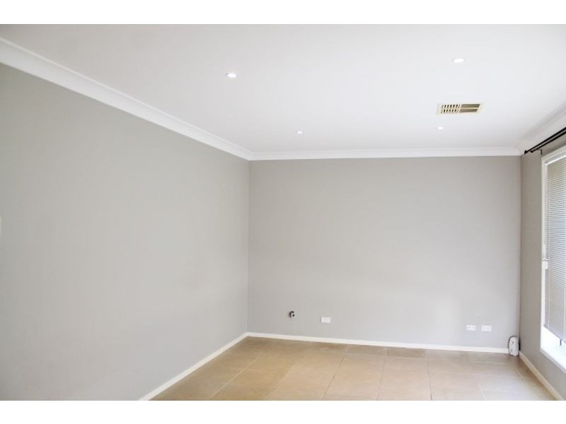 4 Angela Close, Glenwood NSW 2768