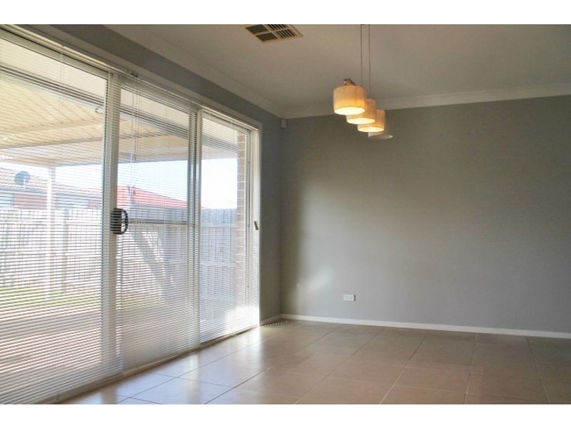 4 Angela Close, Glenwood NSW 2768