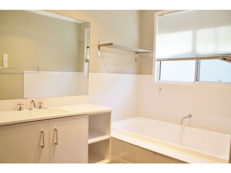 4 Angela Close, Glenwood NSW 2768