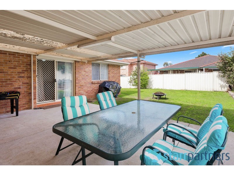 11 Farmer Close, Glenwood NSW 2768