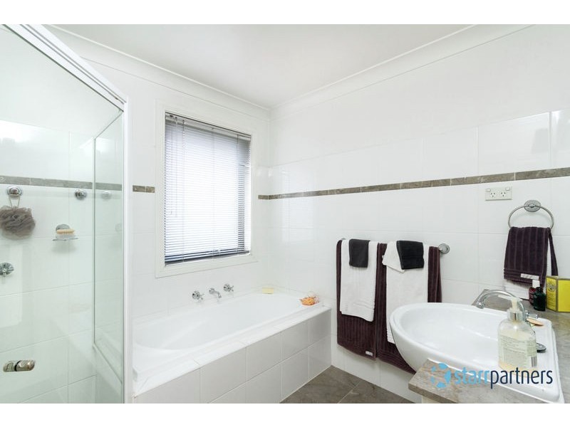 28 Linden Way, Bella Vista NSW 2153