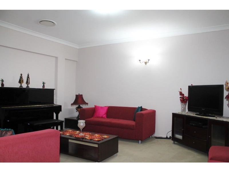 16 John Warren Avenue, Glenwood NSW 2768