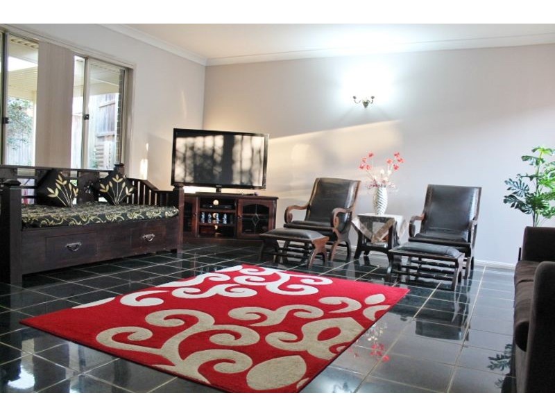 16 John Warren Avenue, Glenwood NSW 2768