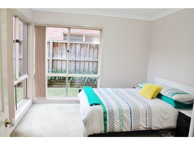 16 John Warren Avenue, Glenwood NSW 2768