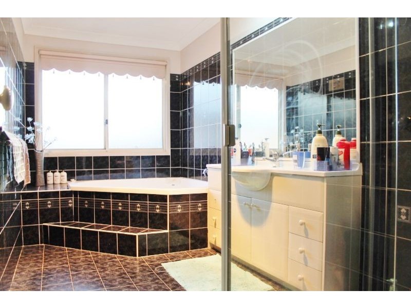 16 John Warren Avenue, Glenwood NSW 2768