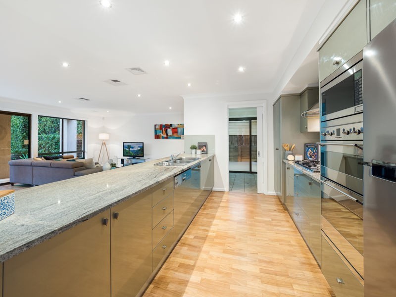 44 Edgewater Drive, Bella Vista NSW 2153