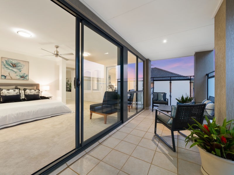 44 Edgewater Drive, Bella Vista NSW 2153