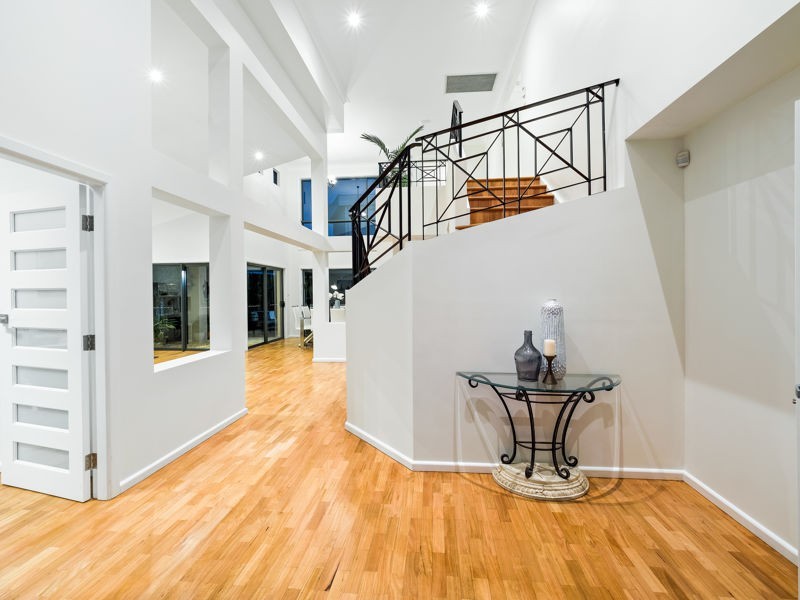 44 Edgewater Drive, Bella Vista NSW 2153