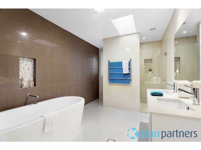 10 Montpellier Rise, Bella Vista NSW 2153