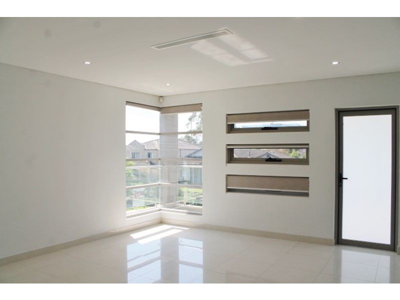 2 Tom Scanlon Close, Kellyville NSW 2155