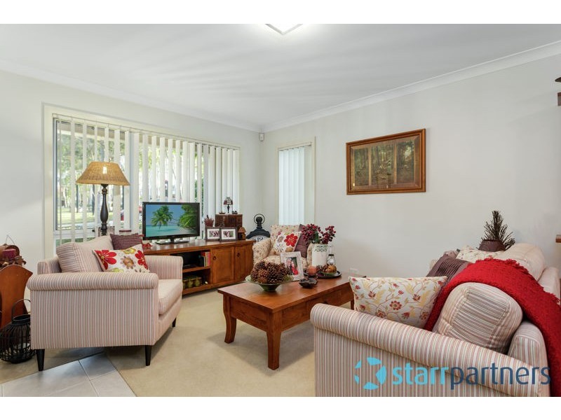 8 Eccles Way, Stanhope Gardens NSW 2768
